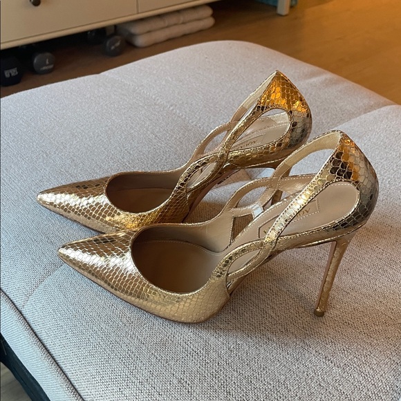 Aquazzura Shoes - Aquazzura Gold Metallic Heels with braided detail